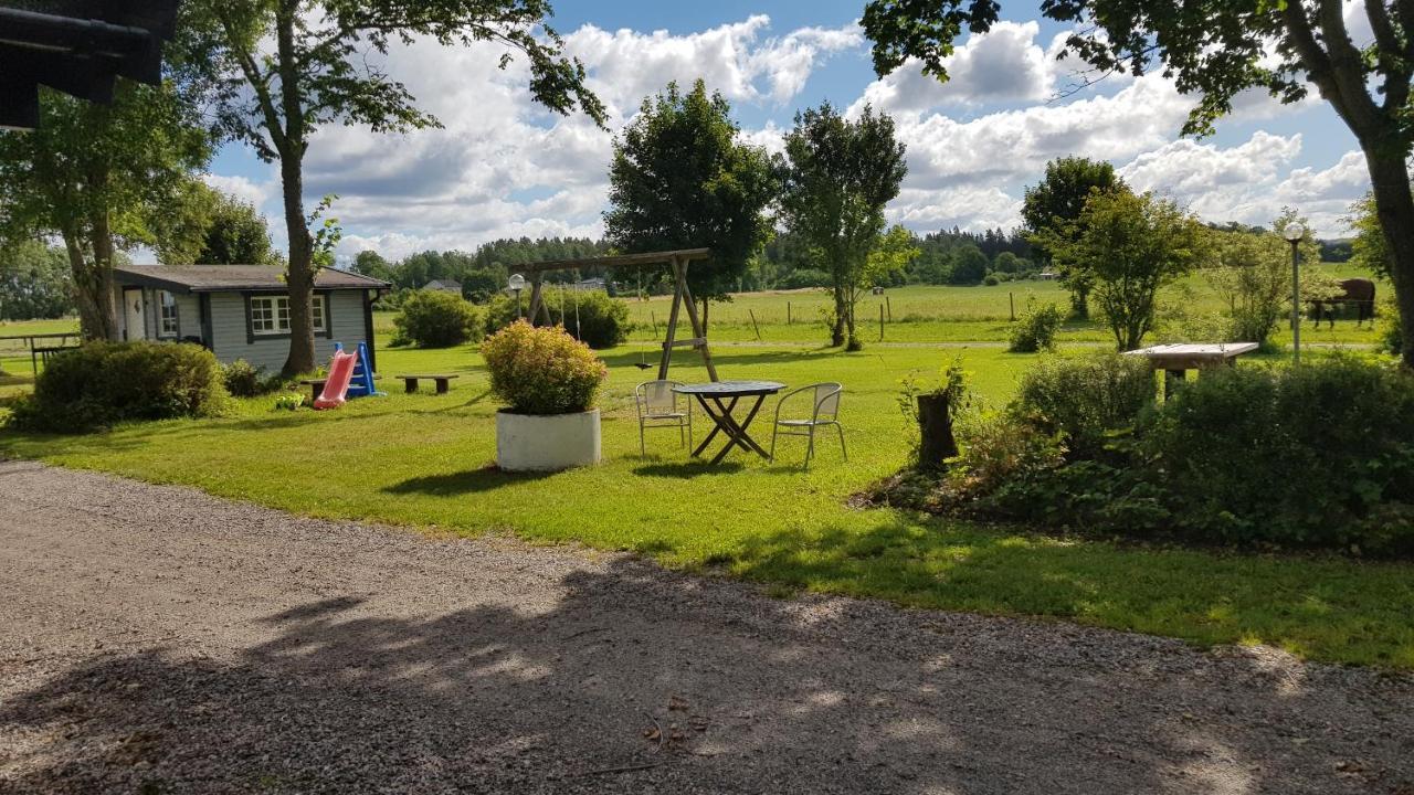 Villa Backgardens Stugby Axvall Exterior foto